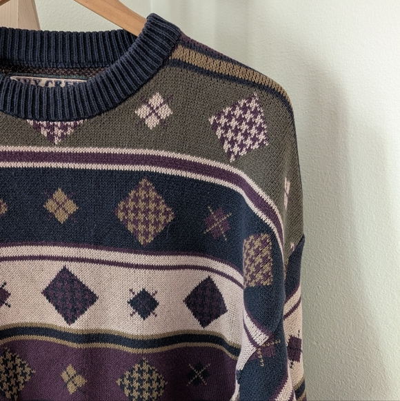 Vintage Abstract Geometric Multi-Patterned Crewneck Sweater In Black/Ivory/Plum - Picture 5 of 11
